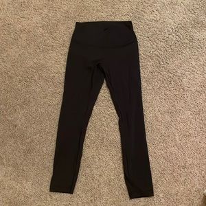 Lululemon Wunder Under leggings